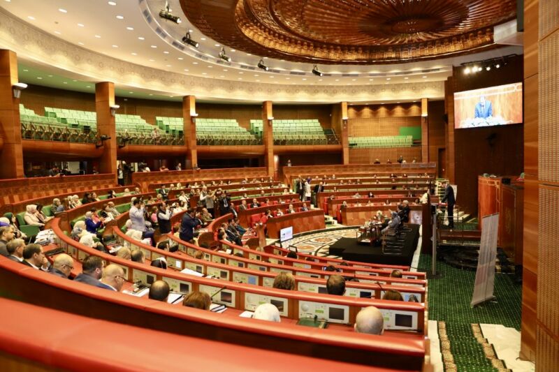 مجلس المستشارين يصادق على مشروع القانون رقم 54.23 المتعلق بالتأمين الإجباري الأساسي عن المرض