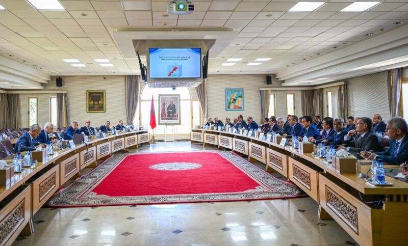 وزير الداخلية يعقد اجتماعا مع قادة ومسؤولي الأحزاب السياسية التي تتوفر على فريق أو مجموعة برلمانية حول الاستعدادات لانتخاب أعضاء مجلس النواب